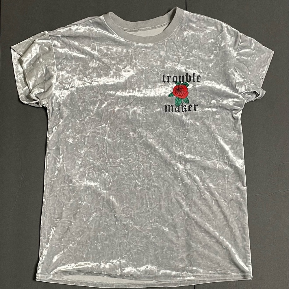Gold Rush, Sized Medium, Preowned.